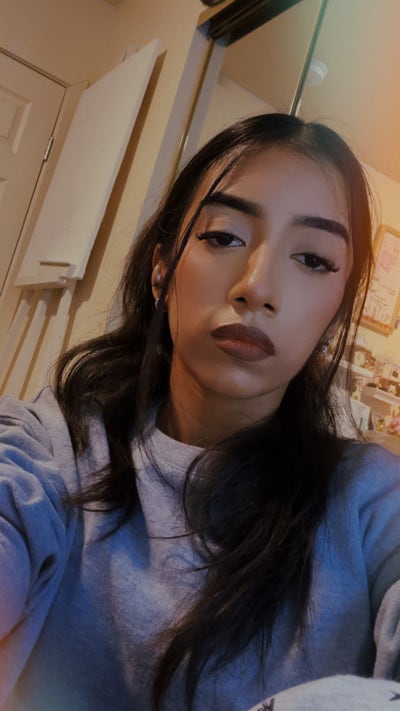 Female, 21, Budget $800, Move Soon Main Photo