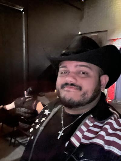 35M Needs Room, $900 Max, Move In Soon Main Photo