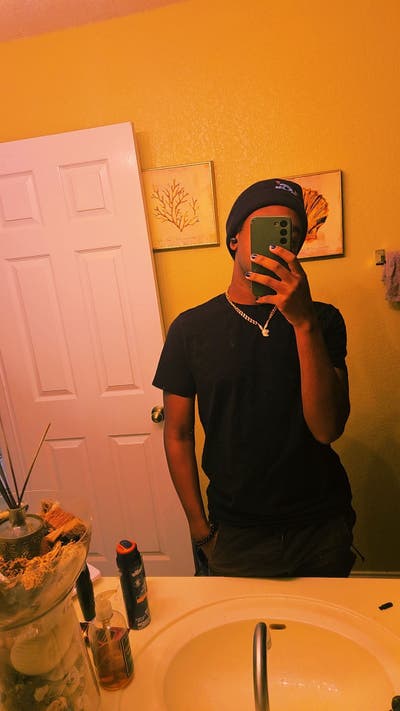 I am available to move as soon as possible an... Main Photo