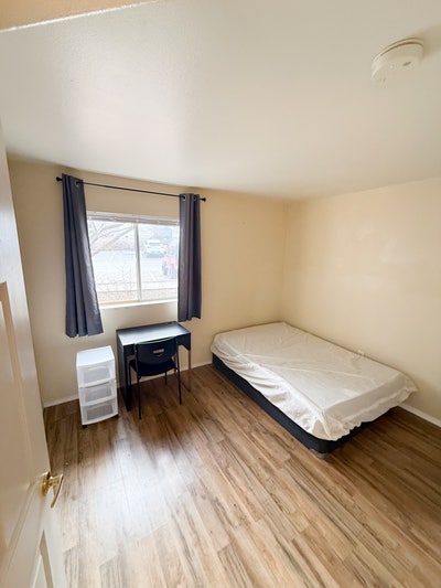 Room for rent. Walk to Fort Lewis College Main Photo