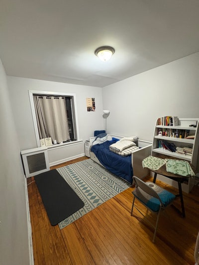 UWS Room near subway  Main Photo