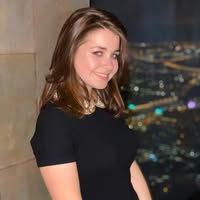 Professional Female seeks a small or large room Main Photo