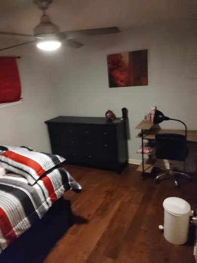 Clean, Quiet, and Safe Room Main Photo