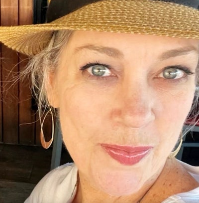 I am a professional female aged 57. I am avai... Main Photo