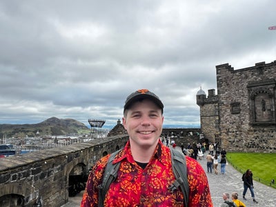 I am a professional male aged 35. I am availa... Main Photo