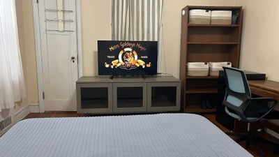 Large, fully furnished bedr.- Queens (Jackson Hts) Main Photo