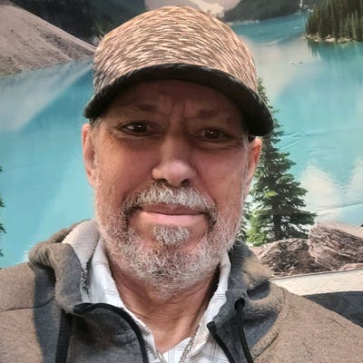 Looking for a nice room  Main Photo