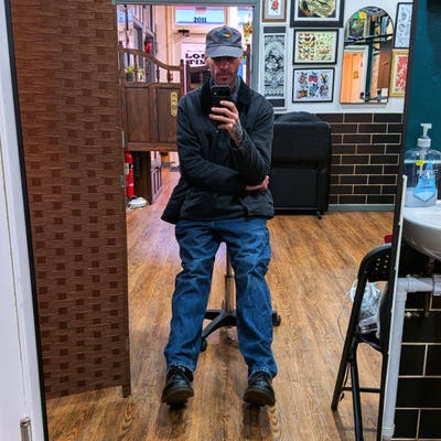 37M, $1200 Budget, Move In 04/14/2026 Main Photo