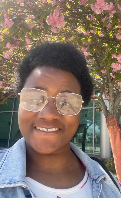 Student Female seeks a small or large room Main Photo