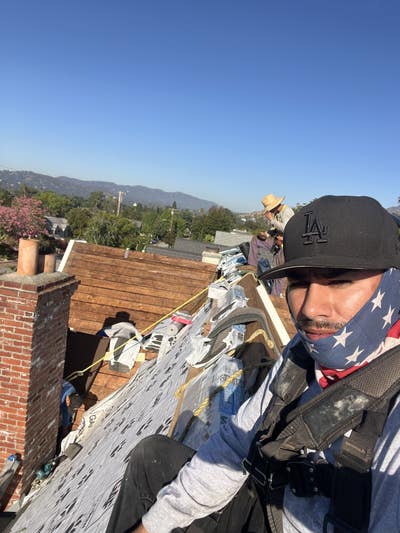 Budget $700, Available Now, Share Okay Main Photo