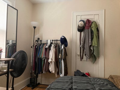 Lease Takeover in Highland Park Main Photo