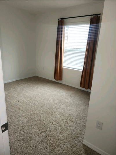 Comfortable room for rent Main Photo