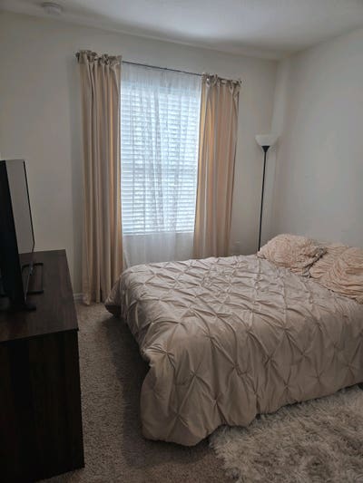Furnished room for rent  Main Photo