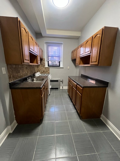 Beautiful One Bedroom Available In East Orange For Main Photo