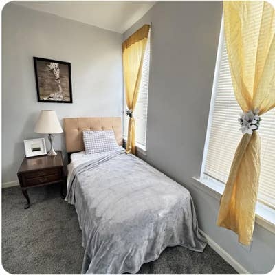 Sunny Fairlawn Flat Main Photo