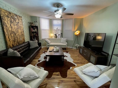 Room for Rent in Spacious 4-Bedroom House  Main Photo