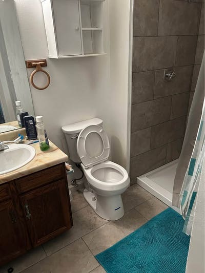 Room for Rent Main Photo