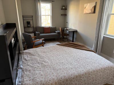 SEA ROOM_| Renovated Baltimore Townhouse w Premiu Main Photo