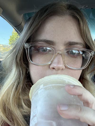 Female, 34, $800 Budget, Ready to Move Main Photo