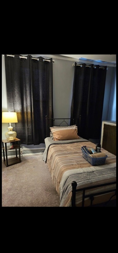 Newly furnished room in furnished home in W. Phill Main Photo