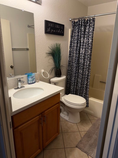 Room for rent  Main Photo