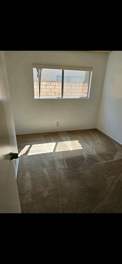 Room for rent Main Photo