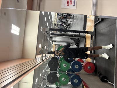 $800 Budget, Male, 24, Move in Soon Main Photo