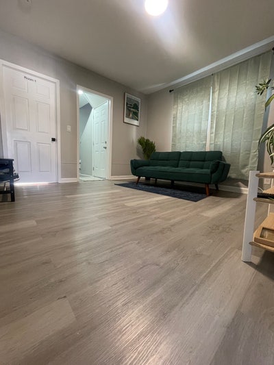 Affordable, Move-In Ready Room in a Great Location Main Photo