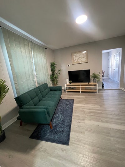 Affordable, Move-In Ready Room in a Great Location Main Photo