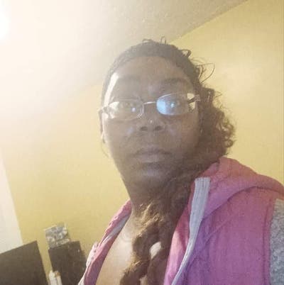 40 year old Female seeks a large room Main Photo