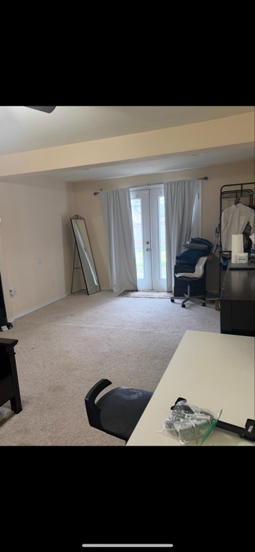 North Tacoma  Main Photo