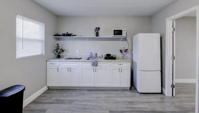 Live Close Usf Area , Studio  Mother Law Apartment Main Photo