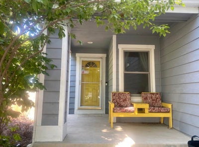 Private Room for Rent (15 mins from Downtown) Main Photo