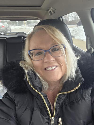 59 year old Female seeks a small or large room Main Photo