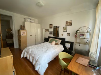 Spacious and Sunny room 1 min from A, C, 1 trains Main Photo