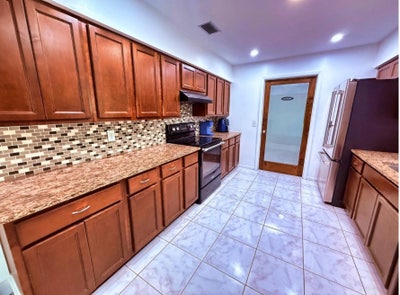 Private Furnished Room near Downtown Jacksonville  Main Photo