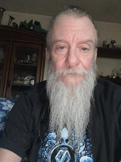 59 year old Male seeks a small or large room Main Photo