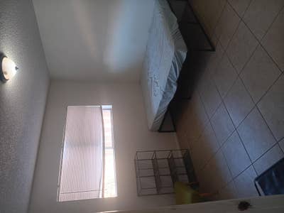 Room for rent Main Photo