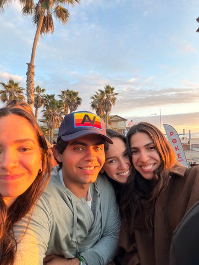 Room wanted in LA Jolla, CA Main Photo