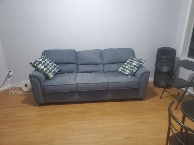 I'm looking for a roommate  Main Photo