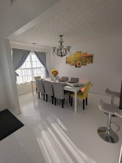 Fancy living! Near Marta, Airport,  & Shopping! Main Photo