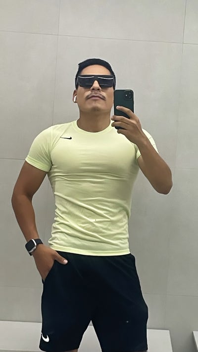 Room wanted in Miami Beach, FL Main Photo