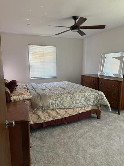 Room for Rent Main Photo