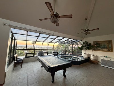 Private bedroom/bathroom with City Views Main Photo