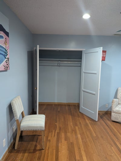 3 Private Rooms including a Private Bathroom Main Photo