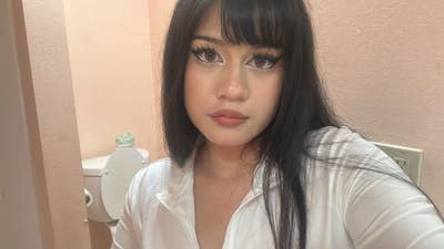 22, Has Pug, Boyfriend, Long Term Home Main Photo