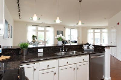 Charming Studio Condo with Balcony in Newport News Main Photo