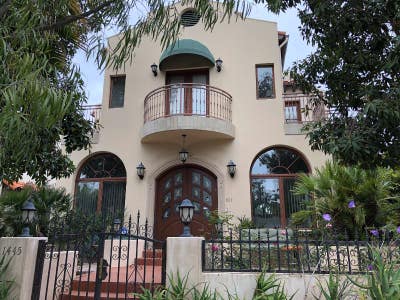 Charming 1BRBA room rental in an Apartment in Pri Main Photo