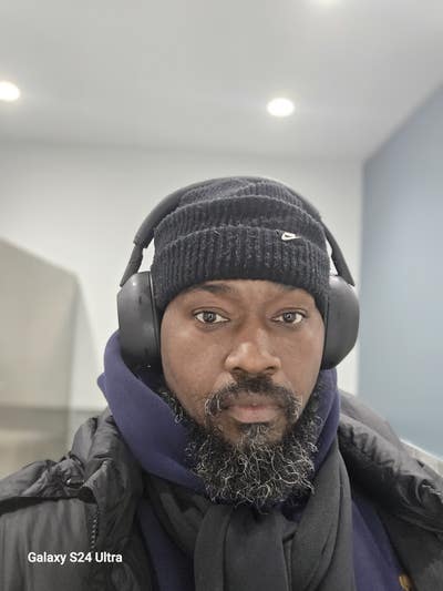 I am a professional male aged 46. I am availa... Main Photo