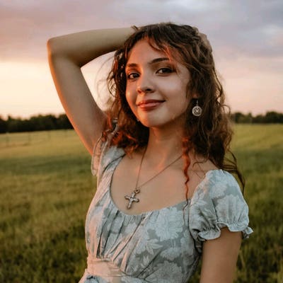 Looking for a room in May! Main Photo